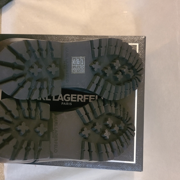 Karl Lagerfeld Paris Women’s Porshay Lug Sole Bootie in Black Sz 8.5 & 9 - Picture 9 of 9